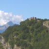 Rocca Soraggio vista dal paese di Villa